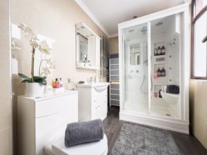 Photo 19- click for photo gallery